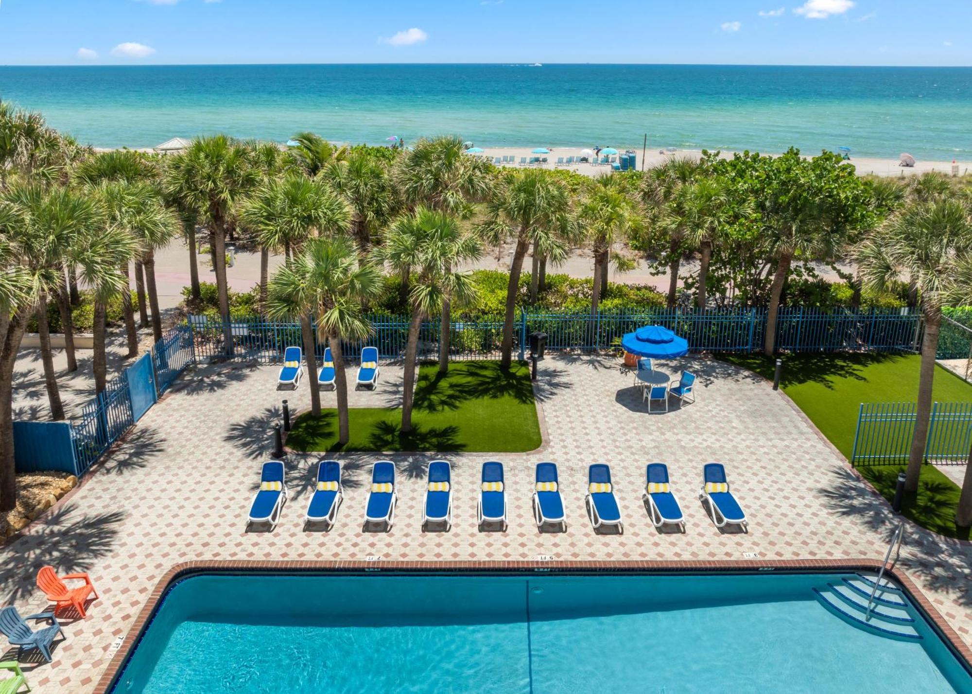 Hotel Crystal Miami Oceanfront