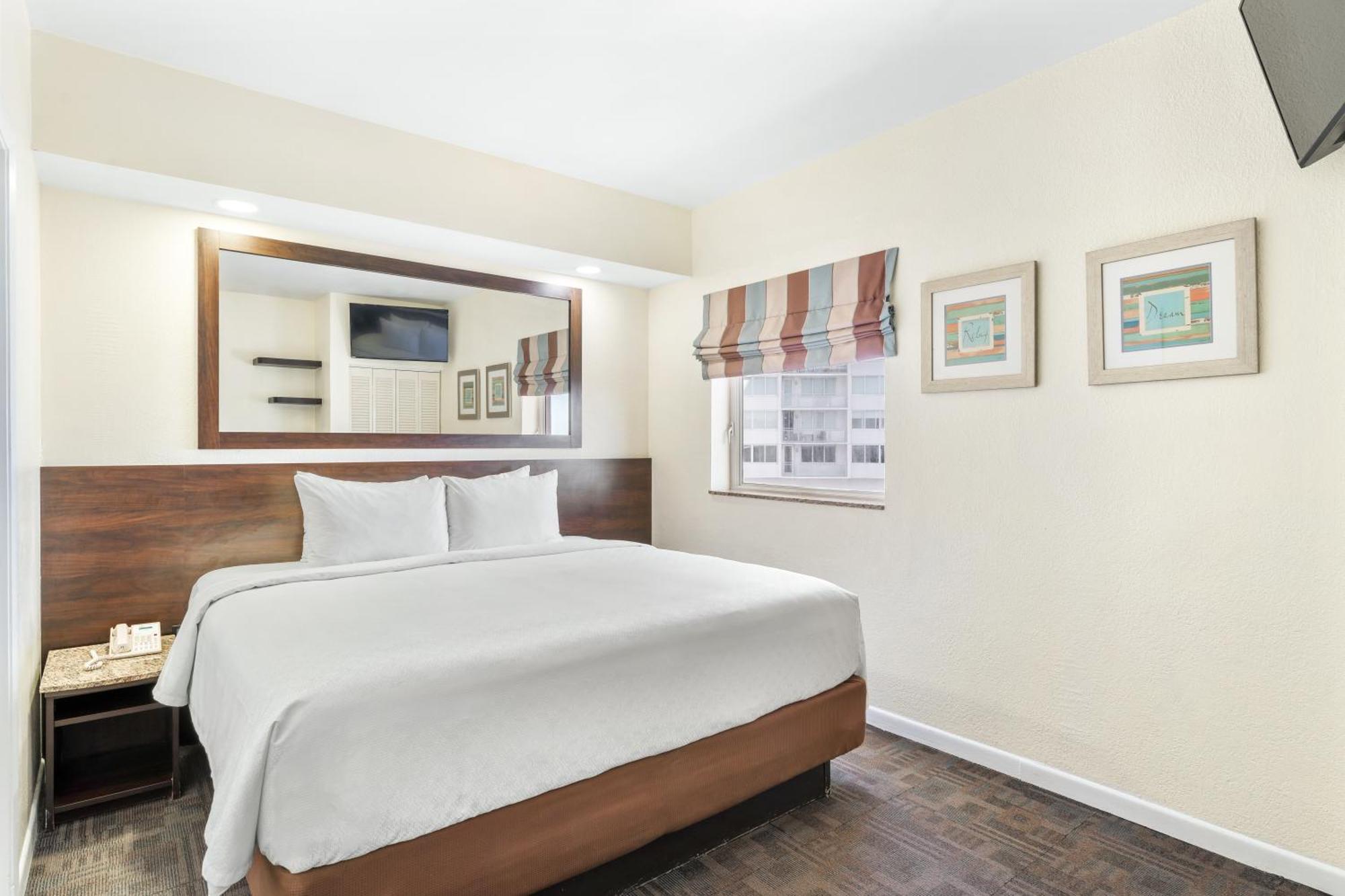 Crystal Miami Oceanfront 3*